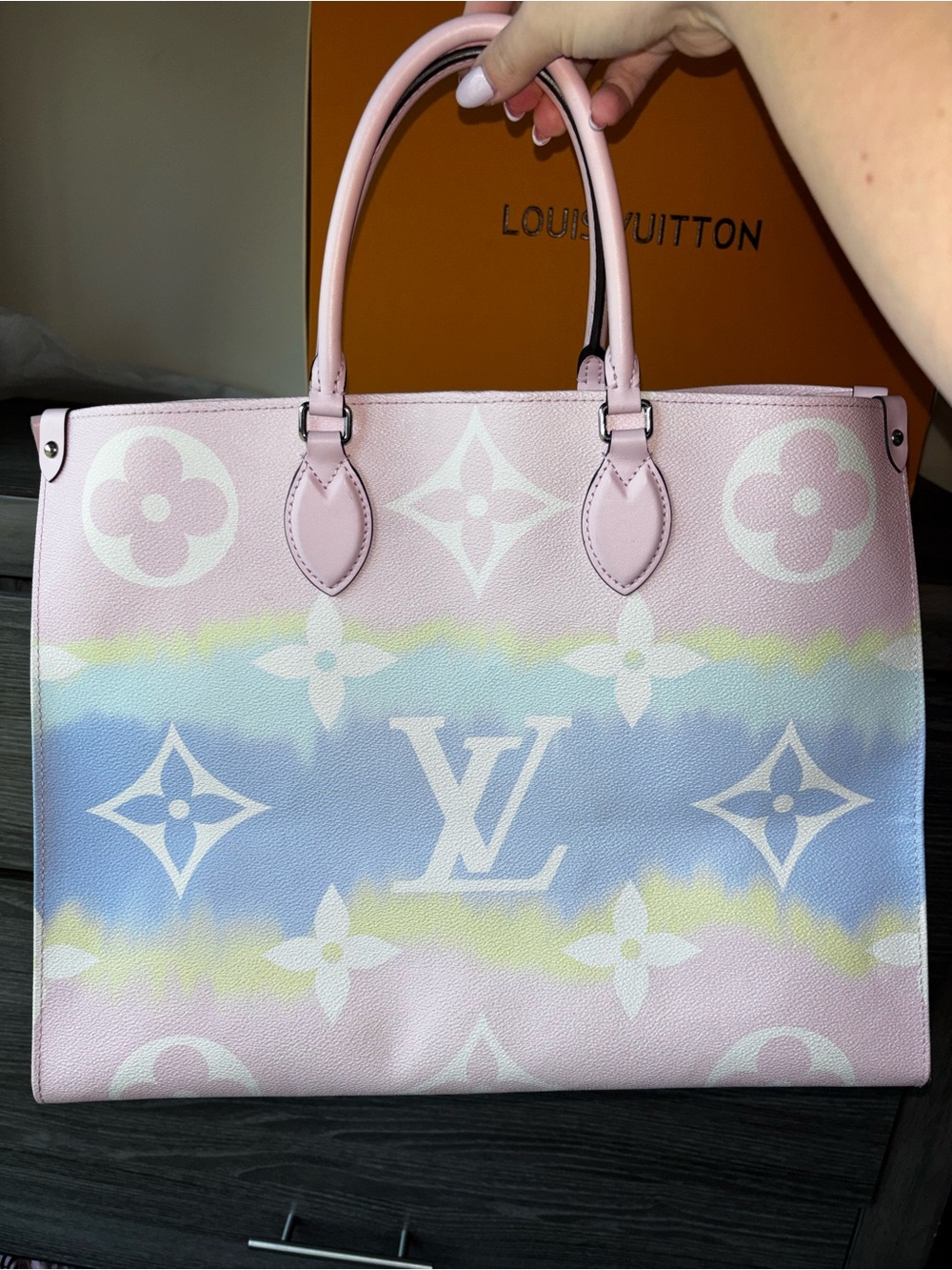 Louis Vuitton LV Pastel Escale OnTheGo Tote